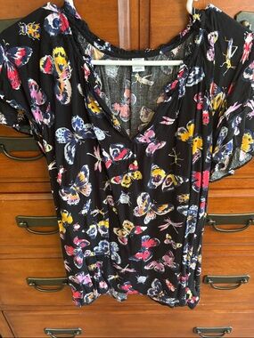 Old Navy Black Flutter Sleeve Top with Multicolor Butterfly Motif